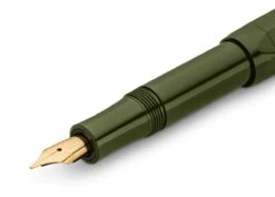 Kaweco COLLECTION Füllhalter Dark Olive 9 Kaweco COLLECTION Füllhalter Dark Olive -Optimal Bürobedarf Geschäft Kaweco Classic FP DarkOli Detail Front web s 1280x1280