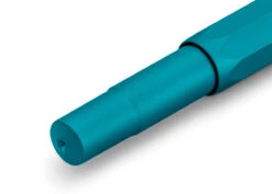 Kaweco COLLECTION Füllhalter Iguana Blue 12 Kaweco COLLECTION Füllhalter Iguana Blue -Optimal Bürobedarf Geschäft Kaweco Collection FP IguanaBlue closed Detail Back web s 1280x1280